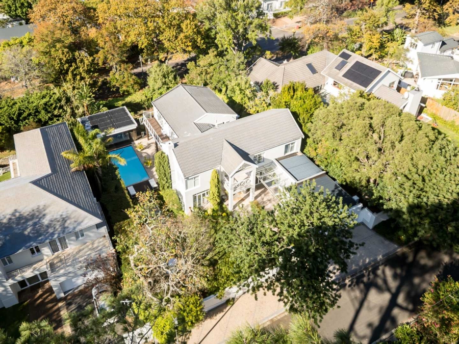 6 Bedroom Property for Sale in Newlands Western Cape